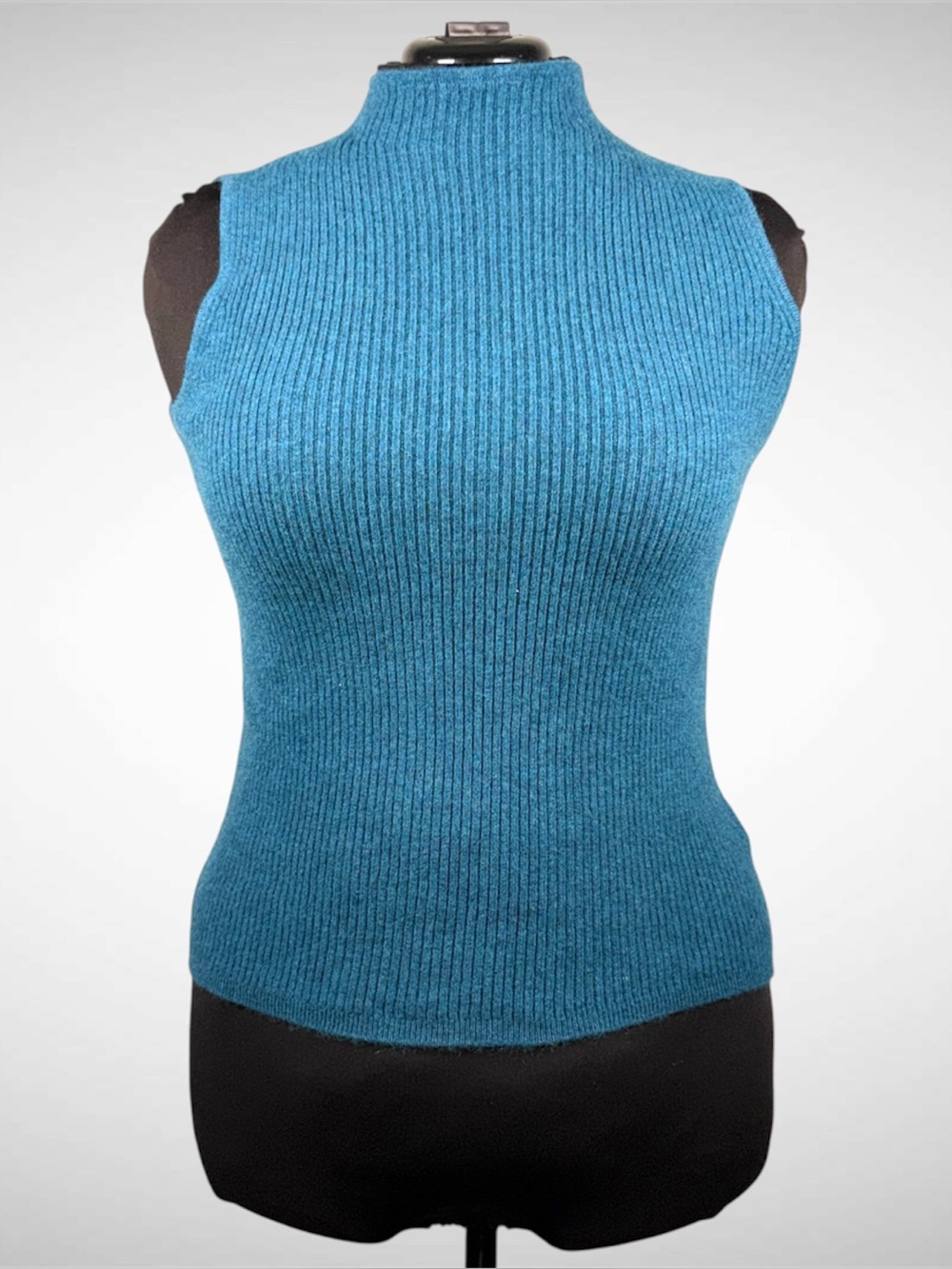 Women’s H Halston Sleeveless Mock Neck Sweater Size Medium